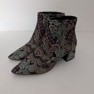 Alex Marie Tionna Ankle Boots Women's Size 7